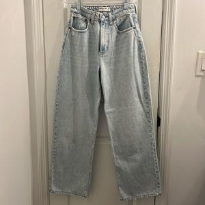 NEVER WORN NWOT Abercrombie and Fitch jeans